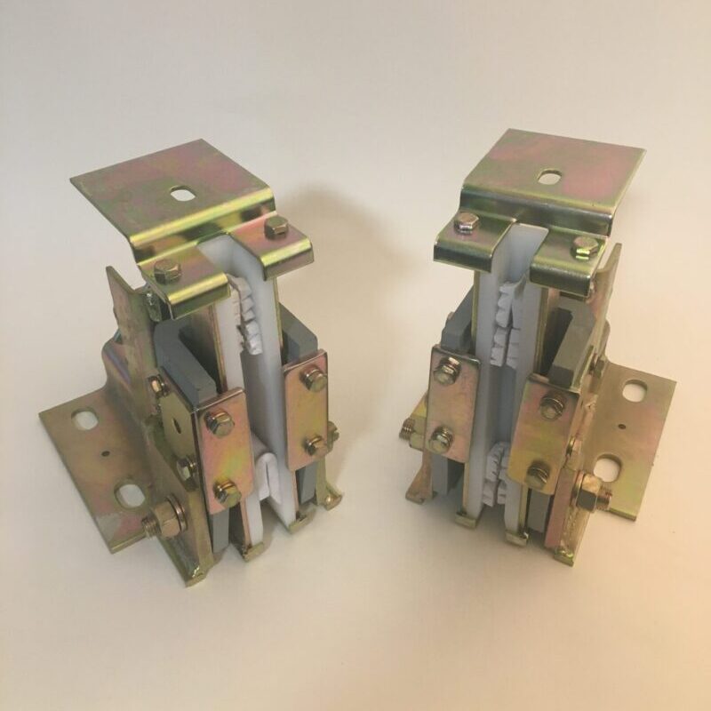 Guide shoe for car heavy duty